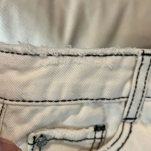 Misguided size 6 White distressed cotton skirt with black stitching - Picture 9 of 10